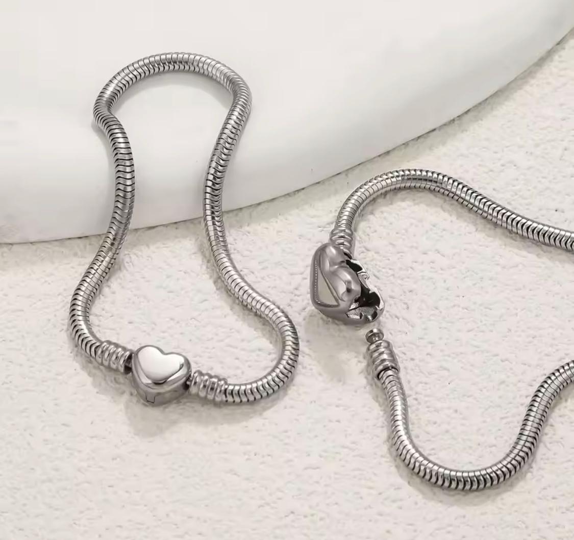 Stainless Steel Heart Clasp Charm Bracelet