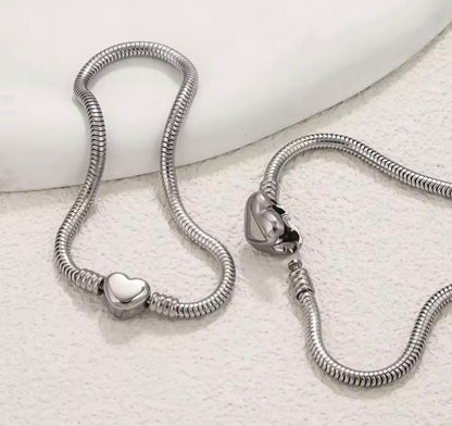 Stainless Steel Heart Clasp Charm Bracelet