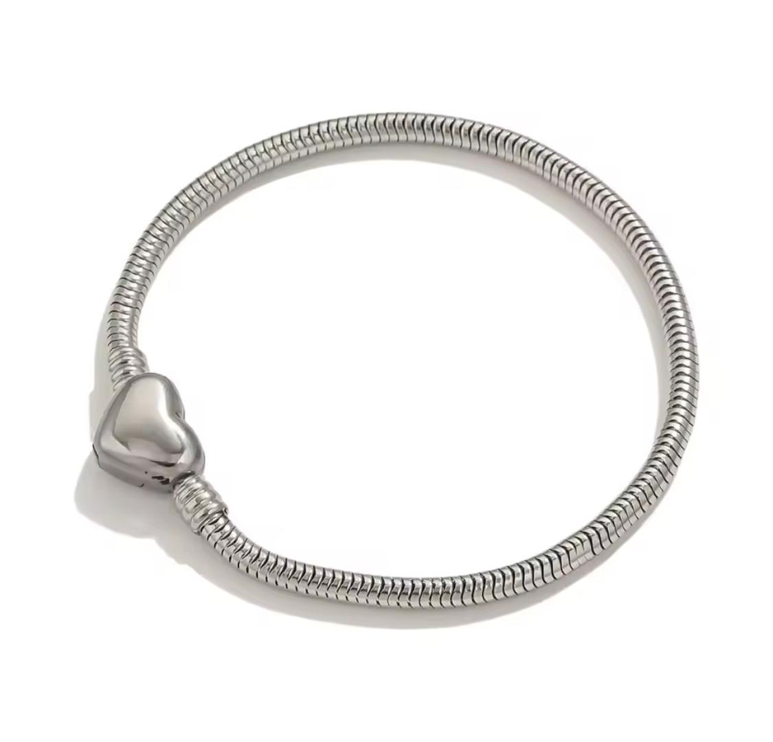 Stainless Steel Heart Clasp Charm Bracelet