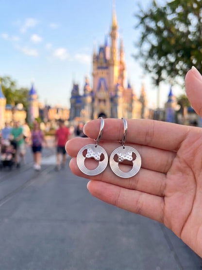 Minnie Mouse Earring with Layered Circular Lines and 3D Style
